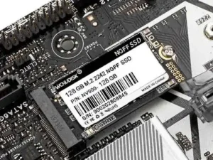 Upgrade your compact device with an M.2 2242 128GB SSD. This tiny drive (22x42mm) boosts boot times and speeds up applications.