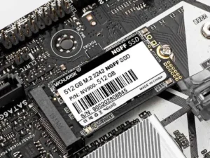 Upgrade space-constrained devices with an M.2 2242 512GB SSD. This compact drive (22x42mm) offers fast boot times and improved performance.